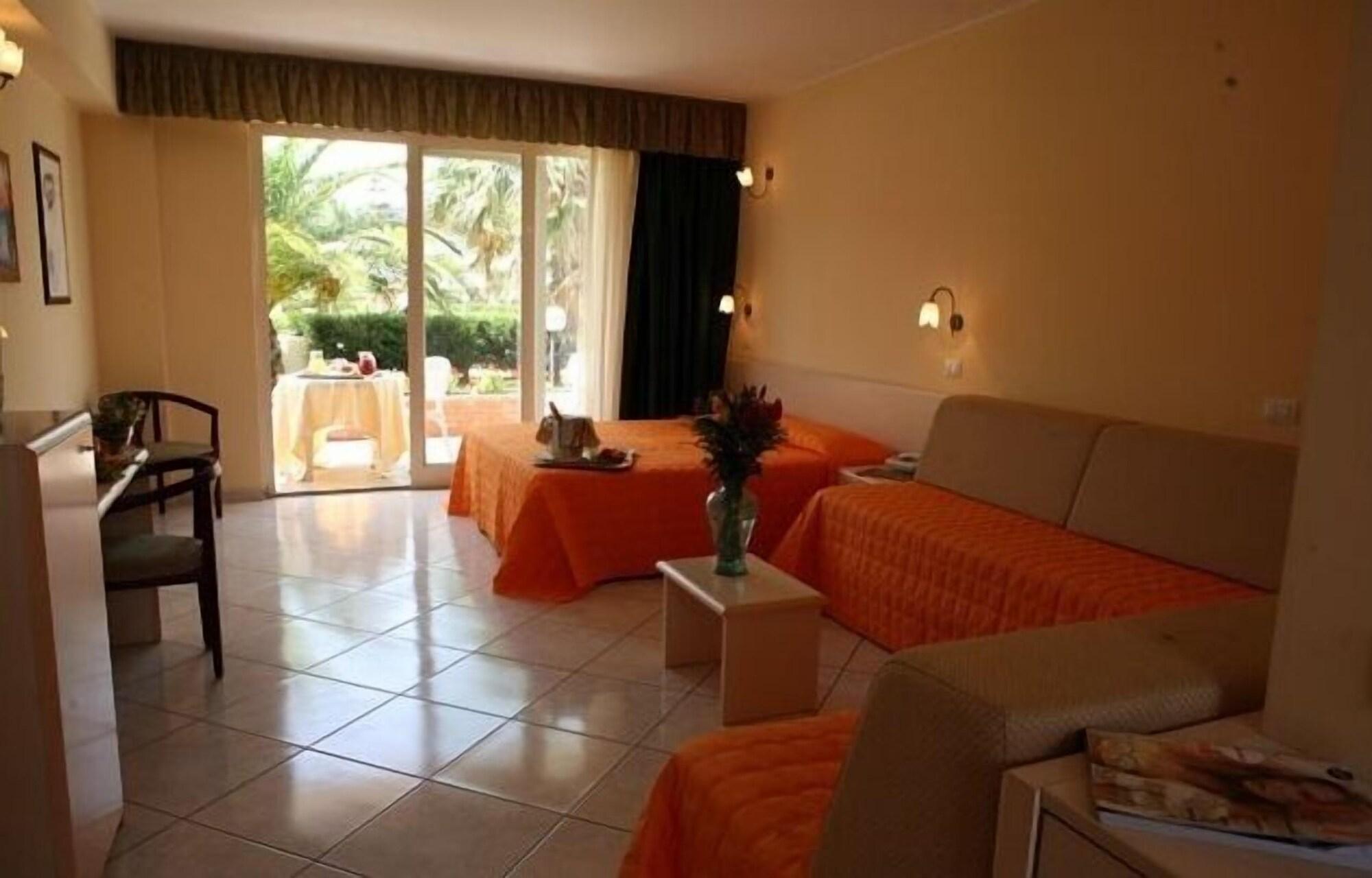 King'S House Hotel Resort Mascali Exterior foto