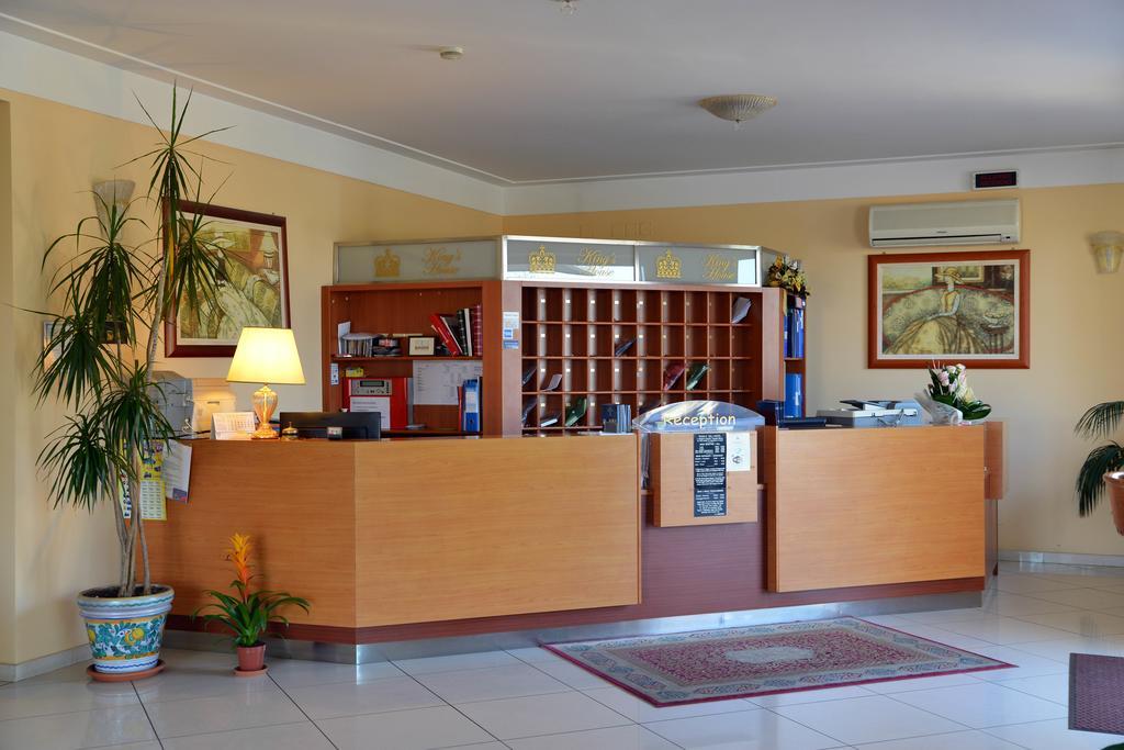 King'S House Hotel Resort Mascali Exterior foto