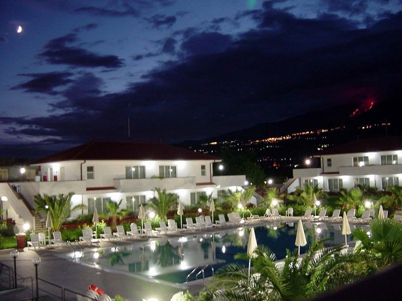 King'S House Hotel Resort Mascali Exterior foto